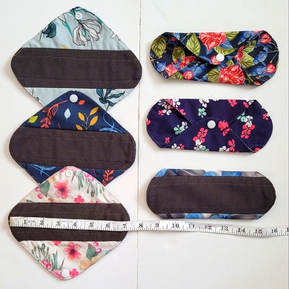 NWOT Reusable Period pad liners - Picture 4 of 10